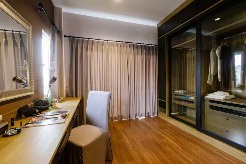 บ้านผกามาศ-บ้าน5ห้องนอนพระราม2-4